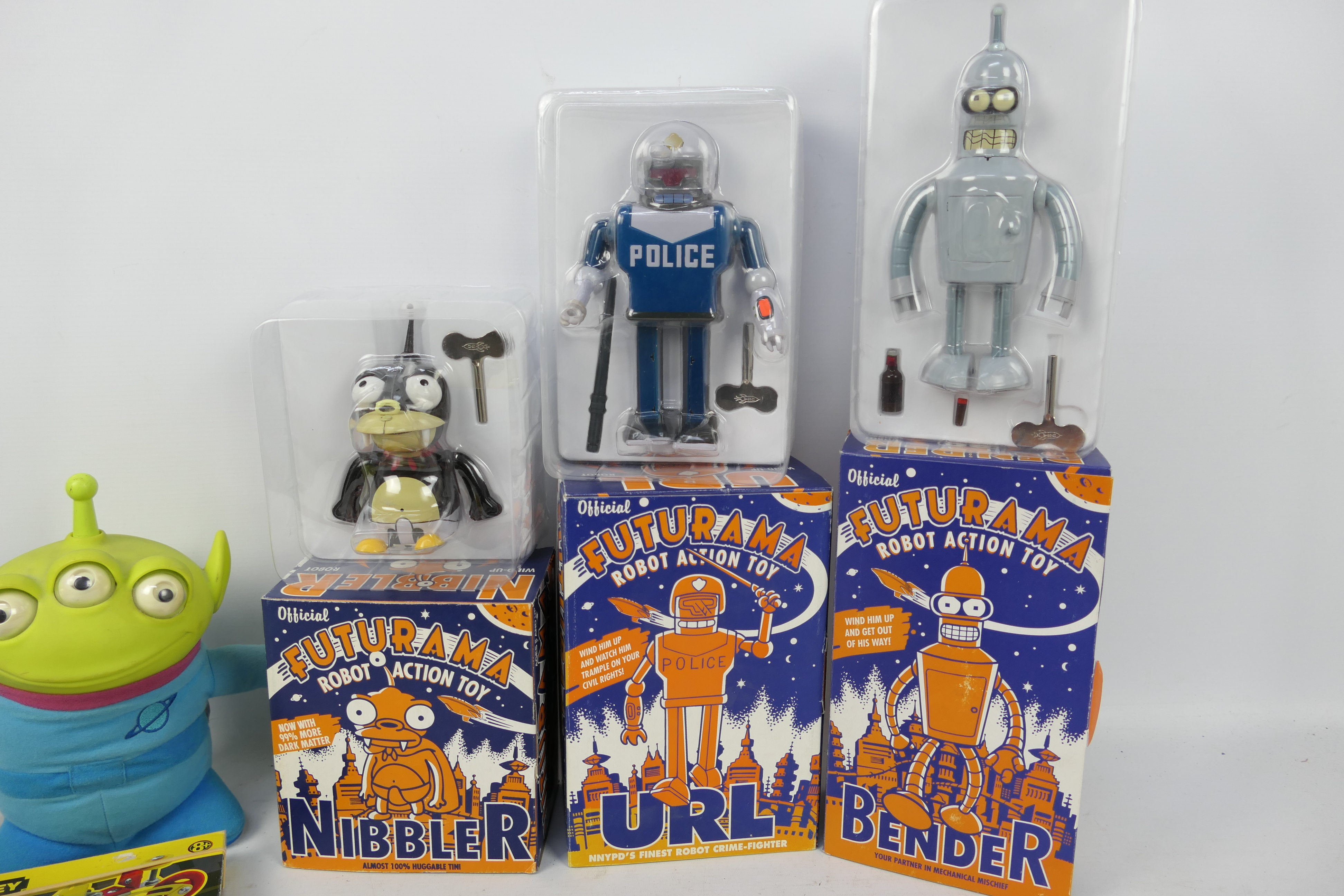 Futurama - Pixar - 3 x boxed wind up robots from the Futurama series, Bender, Nibbler and URL, - Image 2 of 4