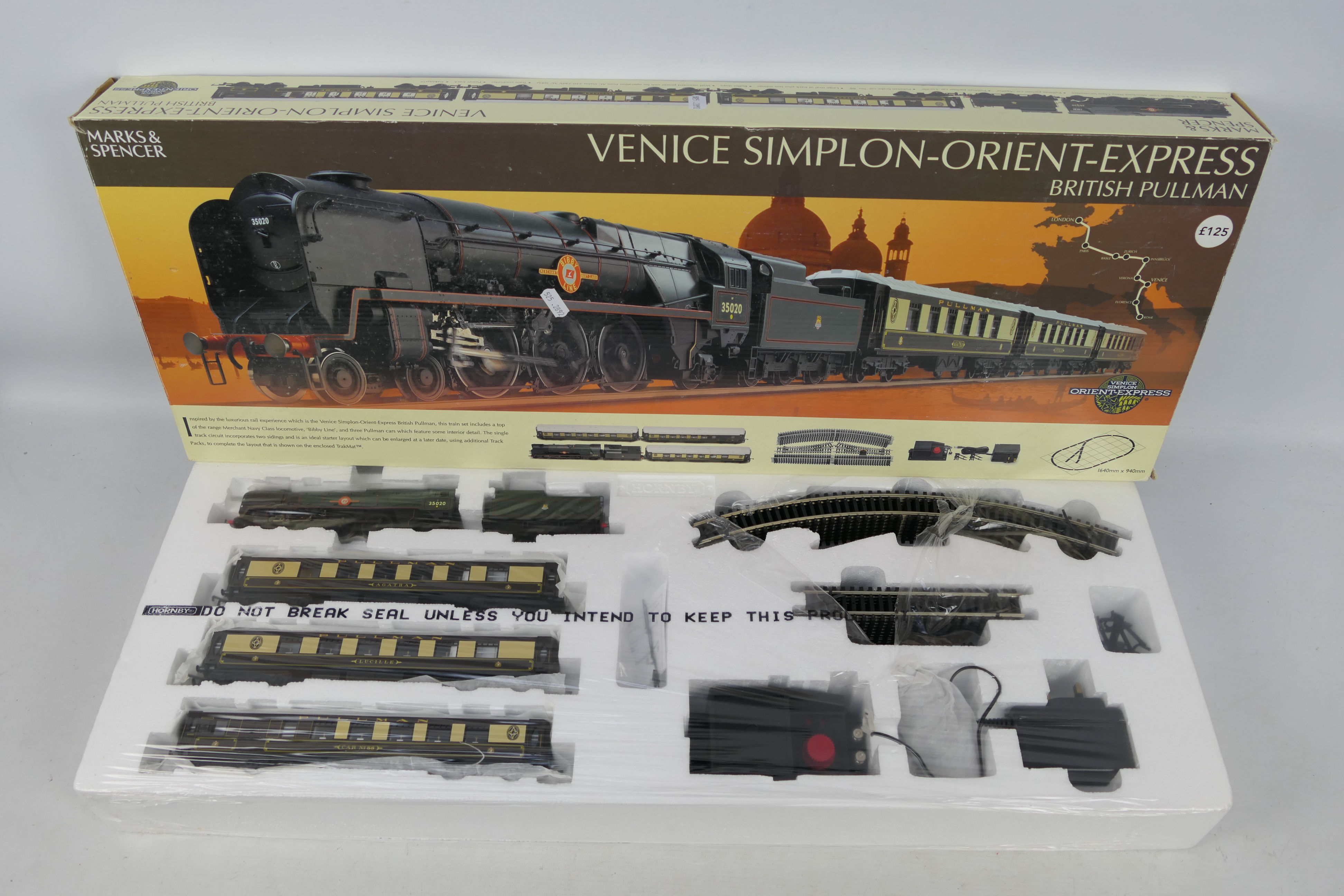 Hornby - A boxed Hornby R1062 'Marks & Spencer Special Edition' 'Venice Simplon - Orient Express