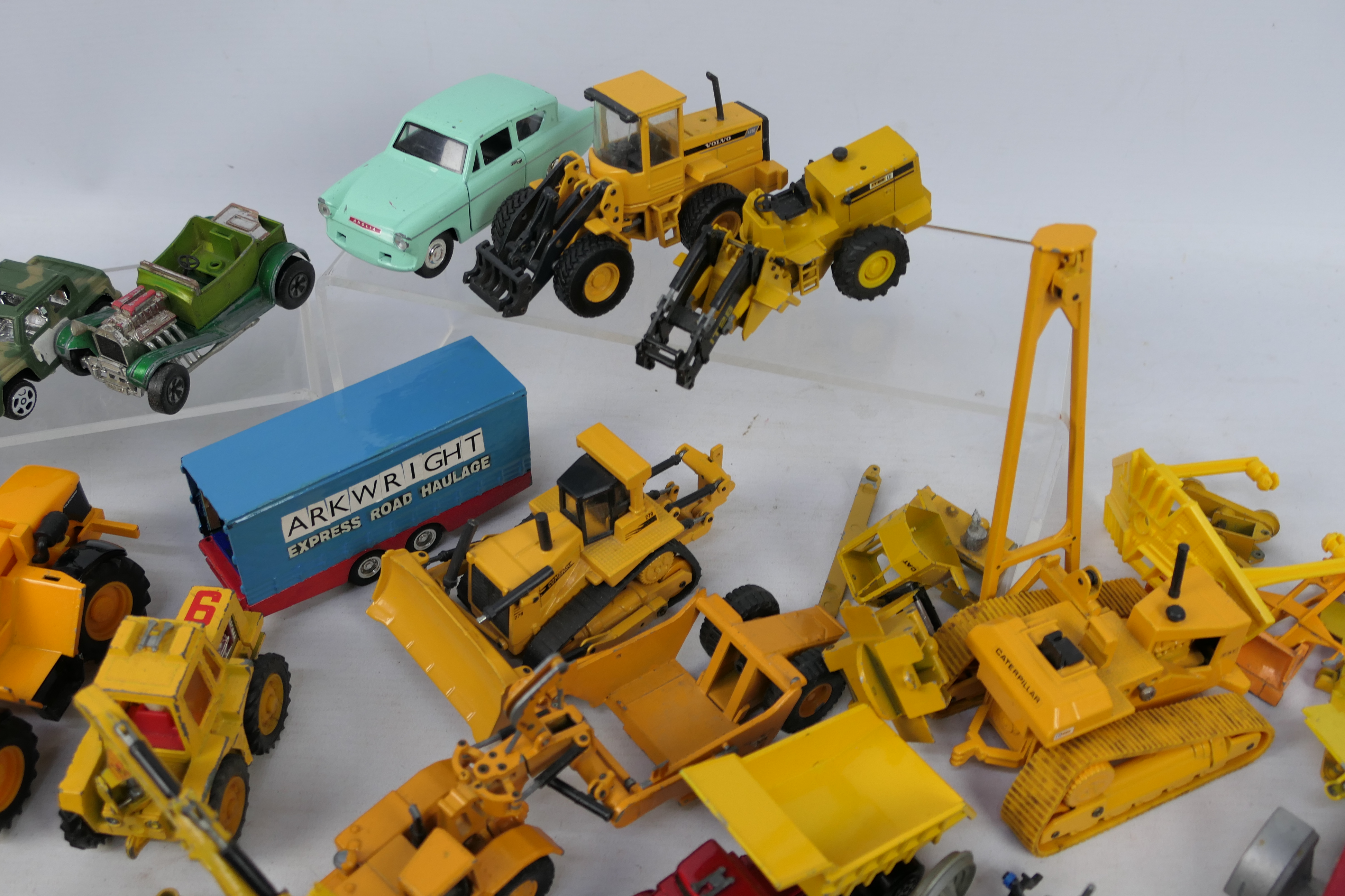 Britains - NZG - Matchbox - Joal - A collection of unboxed and playworn diecast mainly construction - Image 3 of 5