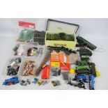 Preiser - Hornby - Others - A quantity of unboxed OO gauge locomotives parts and bodies with a