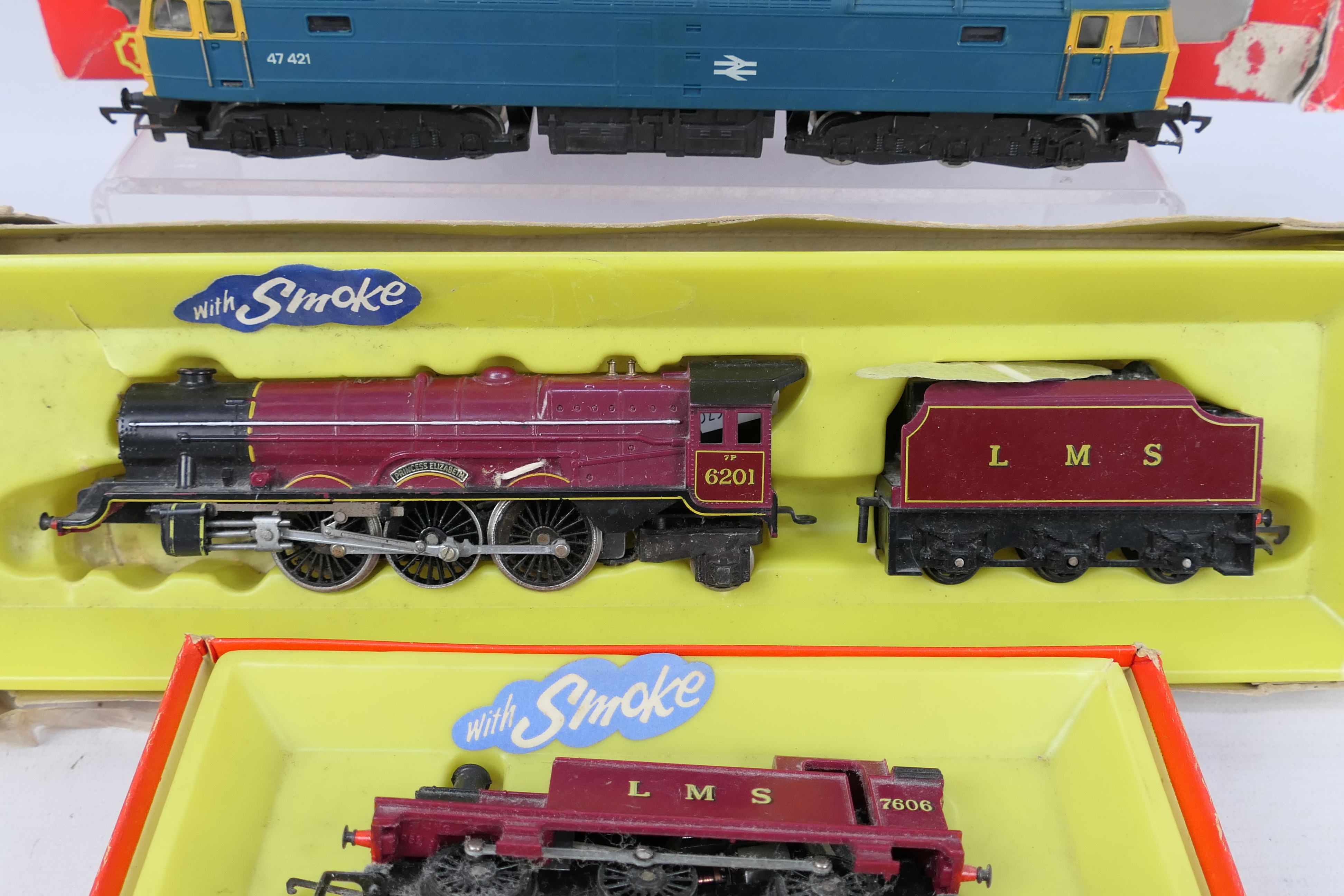 Hornby - Triang - Three partially boxed OO gauge locomotives. - Image 2 of 4