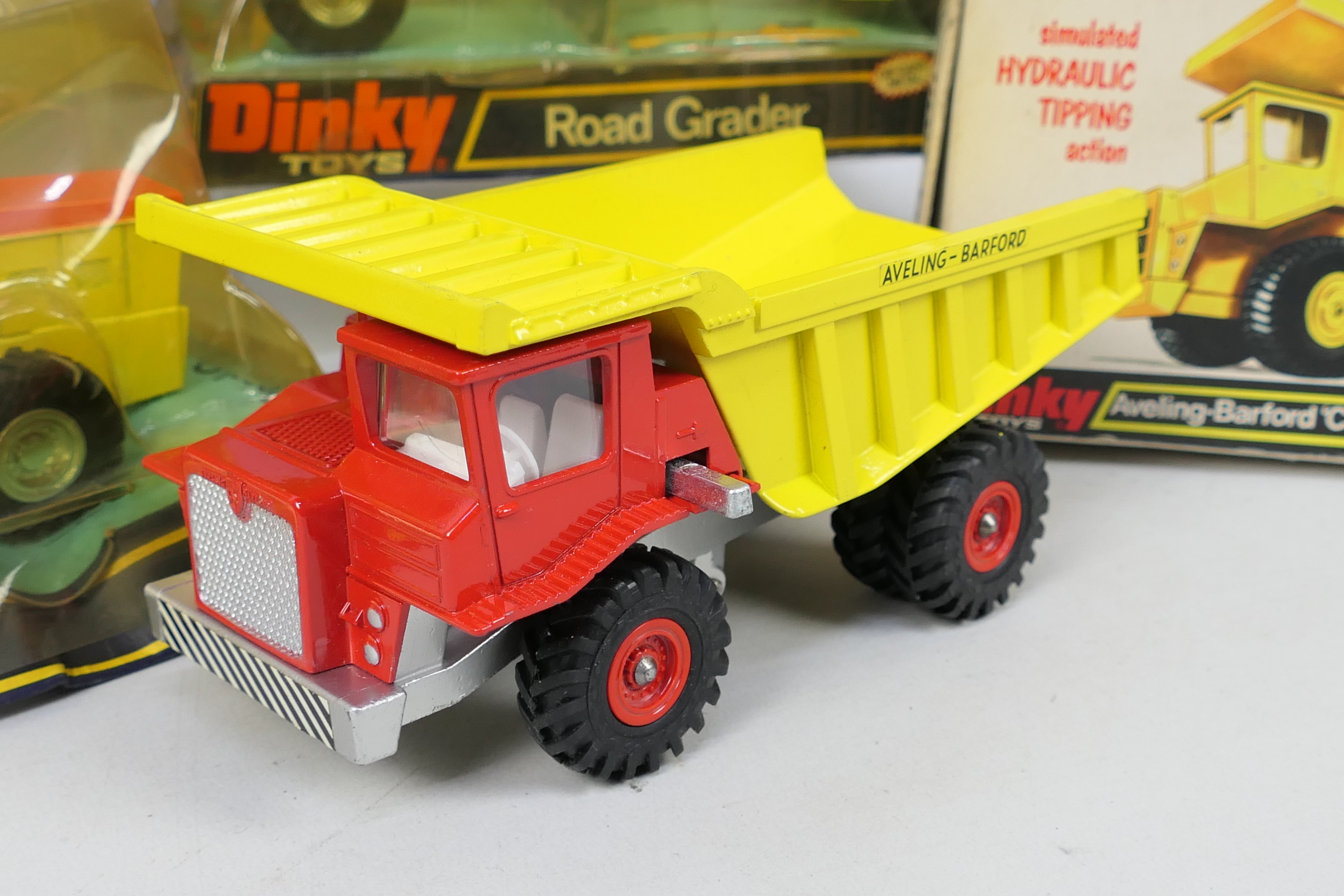 Dinky - Unsold Shop Stock - 6 x boxed models, 3 x Road Graders # 963, - Image 2 of 3