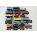 Hornby - Triang - Others - A fleet of over 20 unboxed items of OO gauge freight rolling stock.