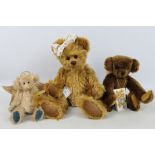 Hand crafted / artist bears - A collection of 3 (believed to be) hand sewn/crafted artist Teddy