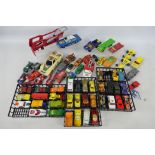 Corgi - Matchbox - Hot Wheels - Dinky Toys - Other - An unboxed collection of playworn diecast