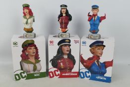 DC Collectibles - DC Bombshells.