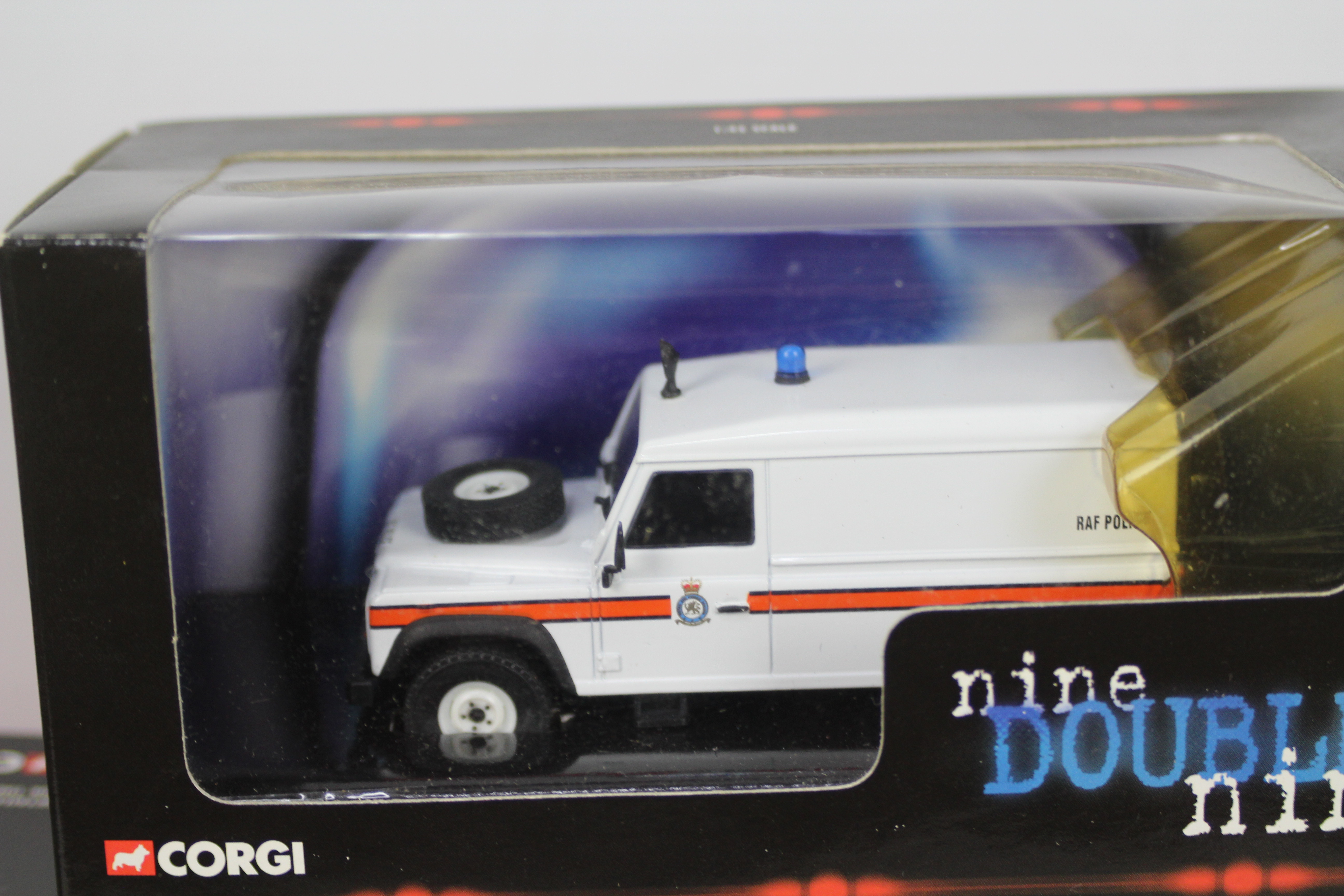 Corgi - A brigade of five boxed Limited Edition diecast Emergency themed vehicles from Corgi's - Bild 2 aus 4