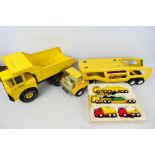 Tonka - A boxed Tonka Tiny Toys Truck set with 4 x models in it,