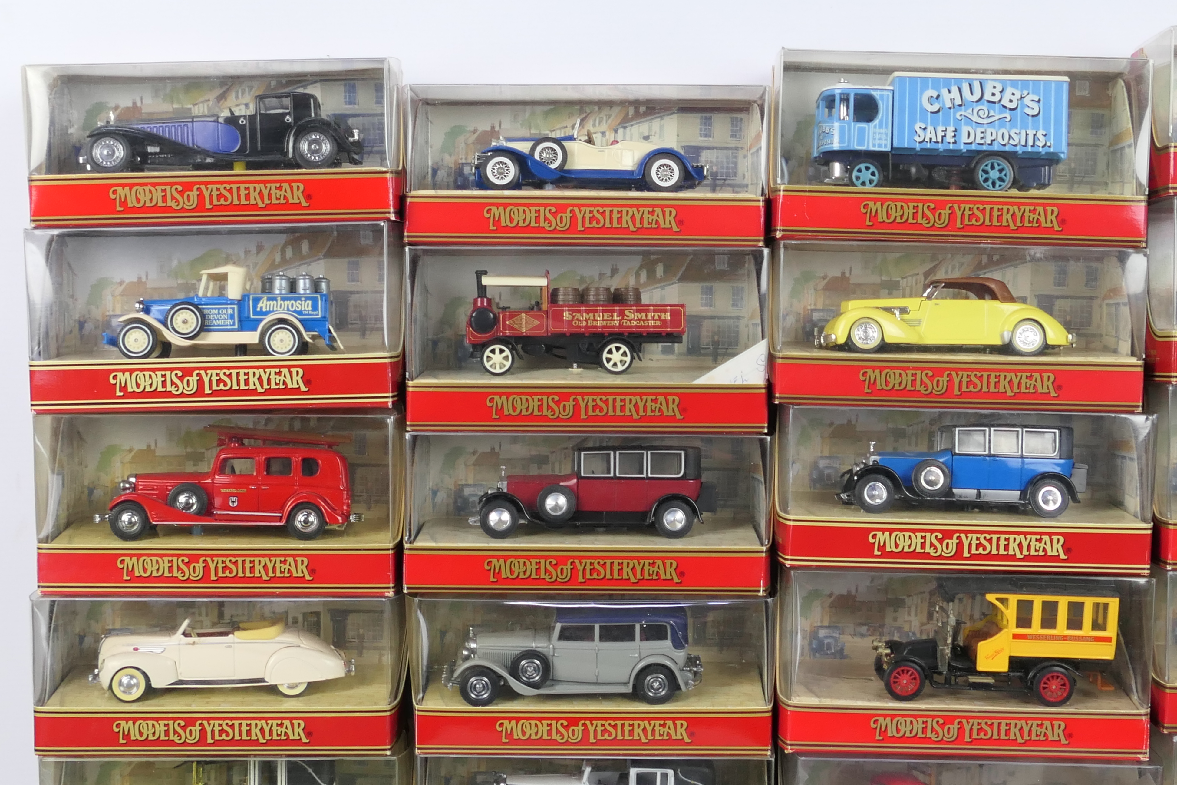 Matchbox Yesteryear - 34 x later clear boxed models including Lincoln Zephyr # Y-64, - Bild 2 aus 5