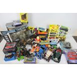 Corgi - Bburago - Others - A mixed collection of boxed and unboxed diecast model vehicles in