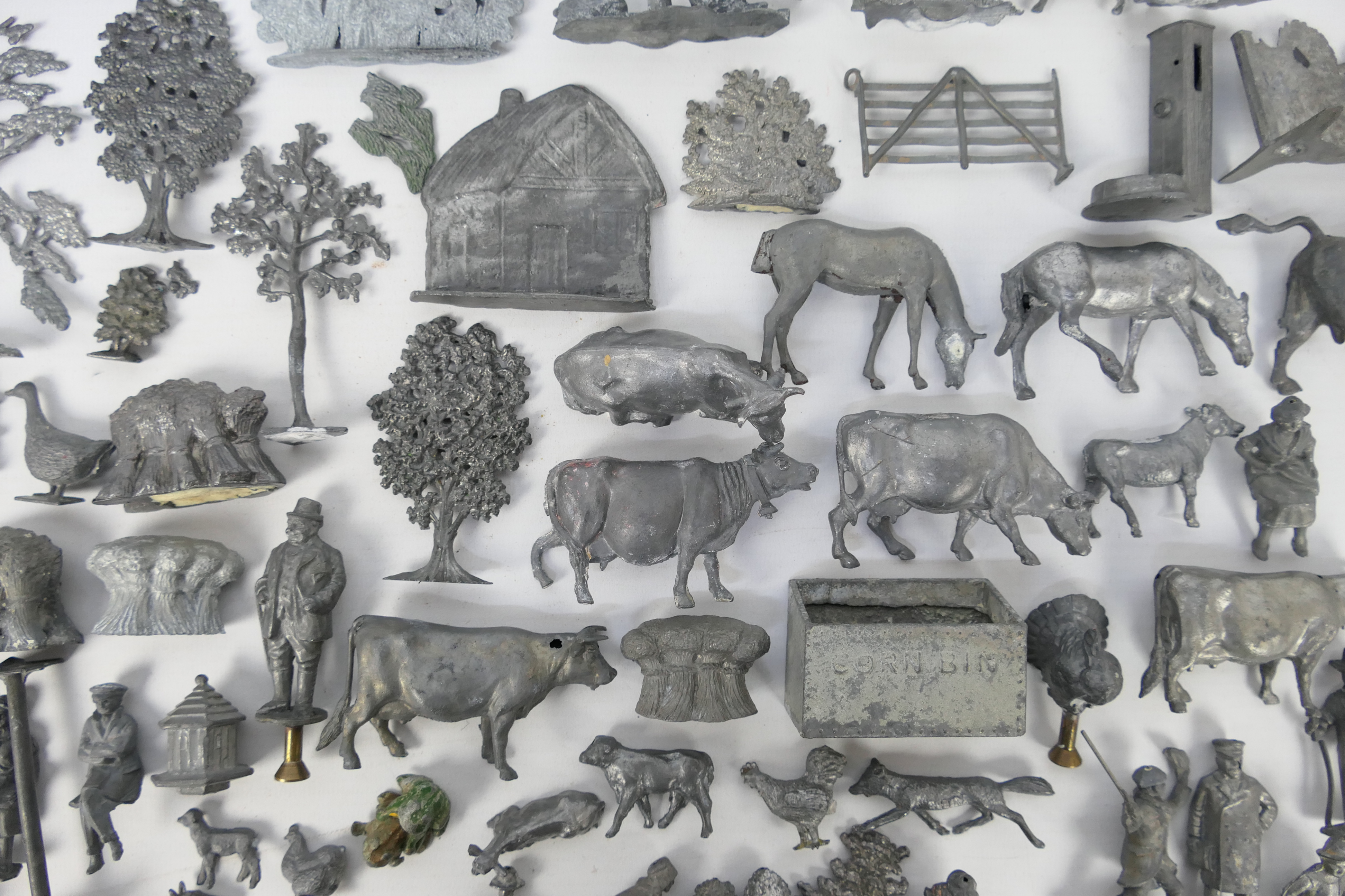 Britains - Other - A loose collection of predominately Britains farm related figures. - Image 8 of 8