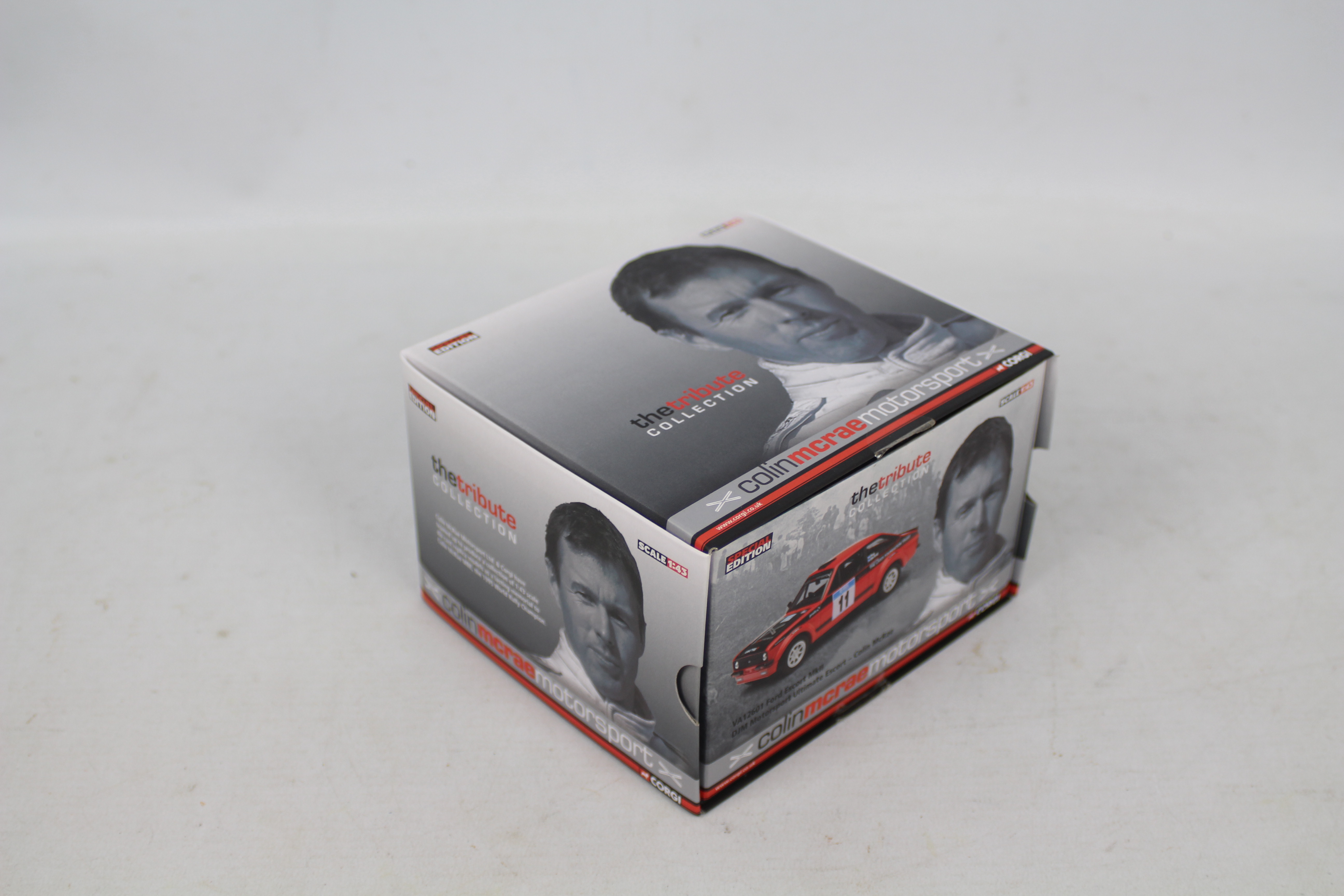 Vanguards - A boxed Special Edition Vanguards 'The Tribute Collection' VA12601 Ford Escort Mk. - Image 4 of 4