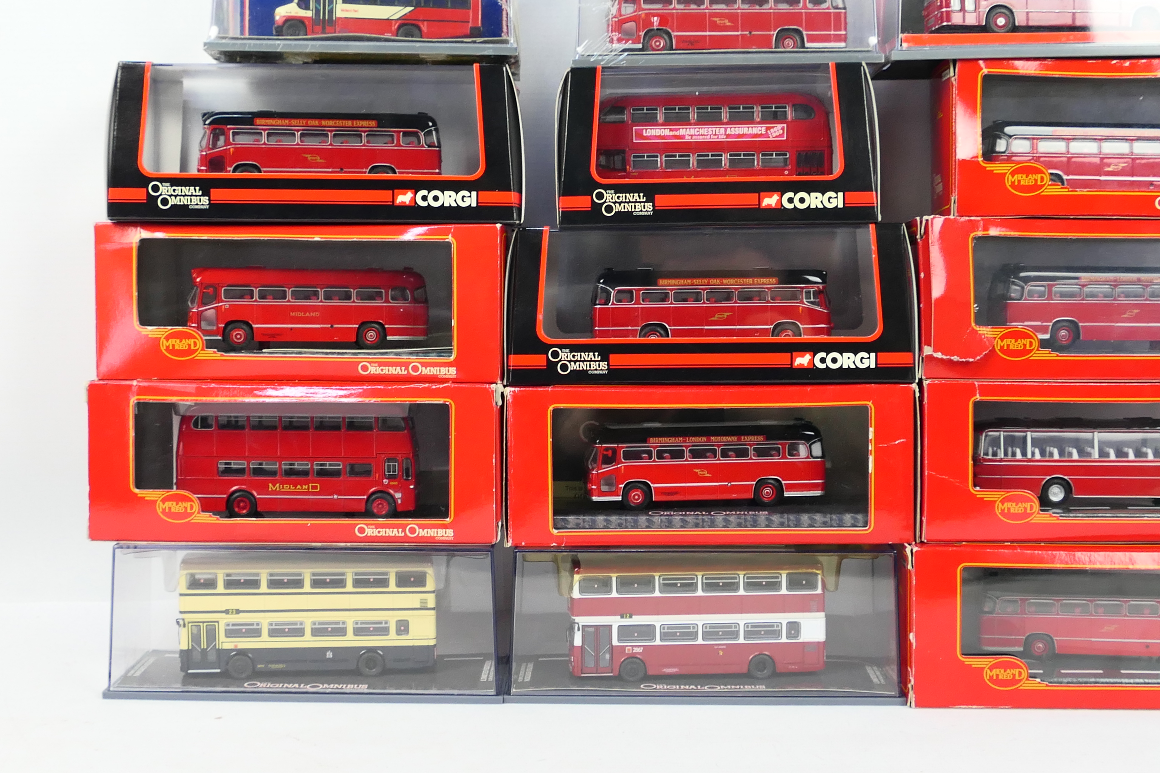 Corgi - Original Ombus - 15 x boxed limited edition 1:76 scale Corgi Original Omnibus coaches - Lot - Image 2 of 3