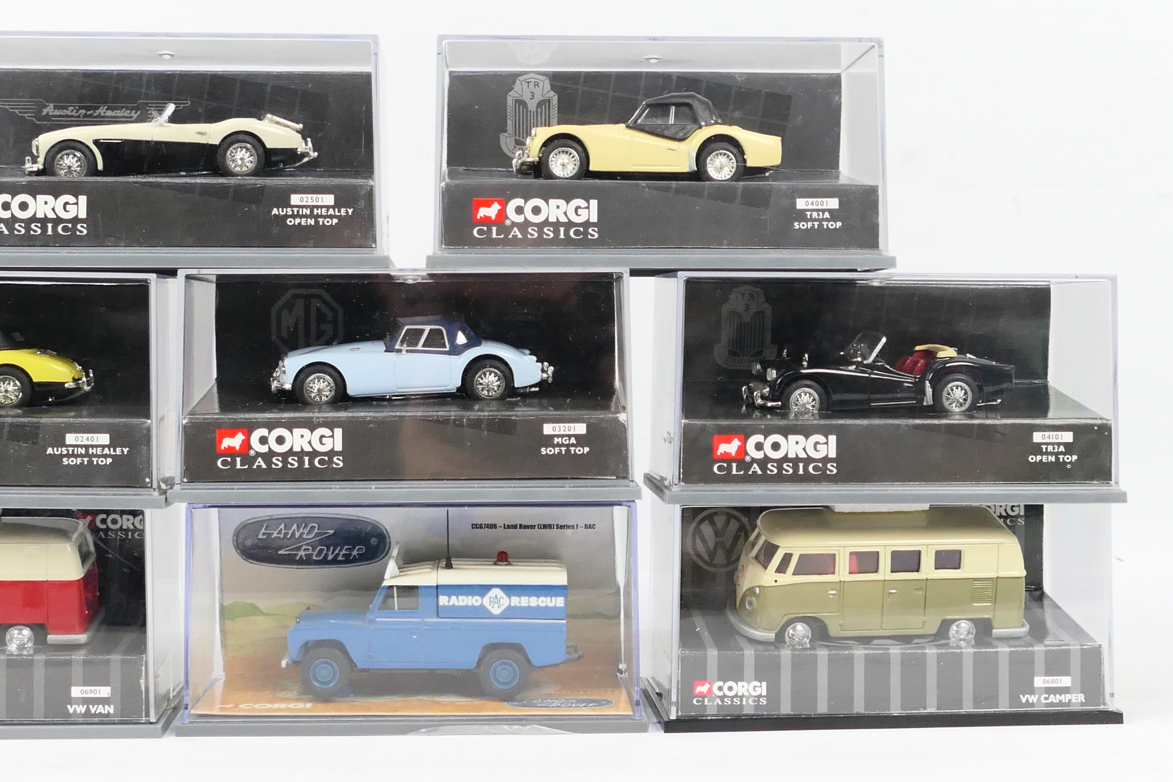 Corgi Classics - A boxed collection of eight Corgi Classics diecast 1:43 scale model vehicles. - Image 3 of 3