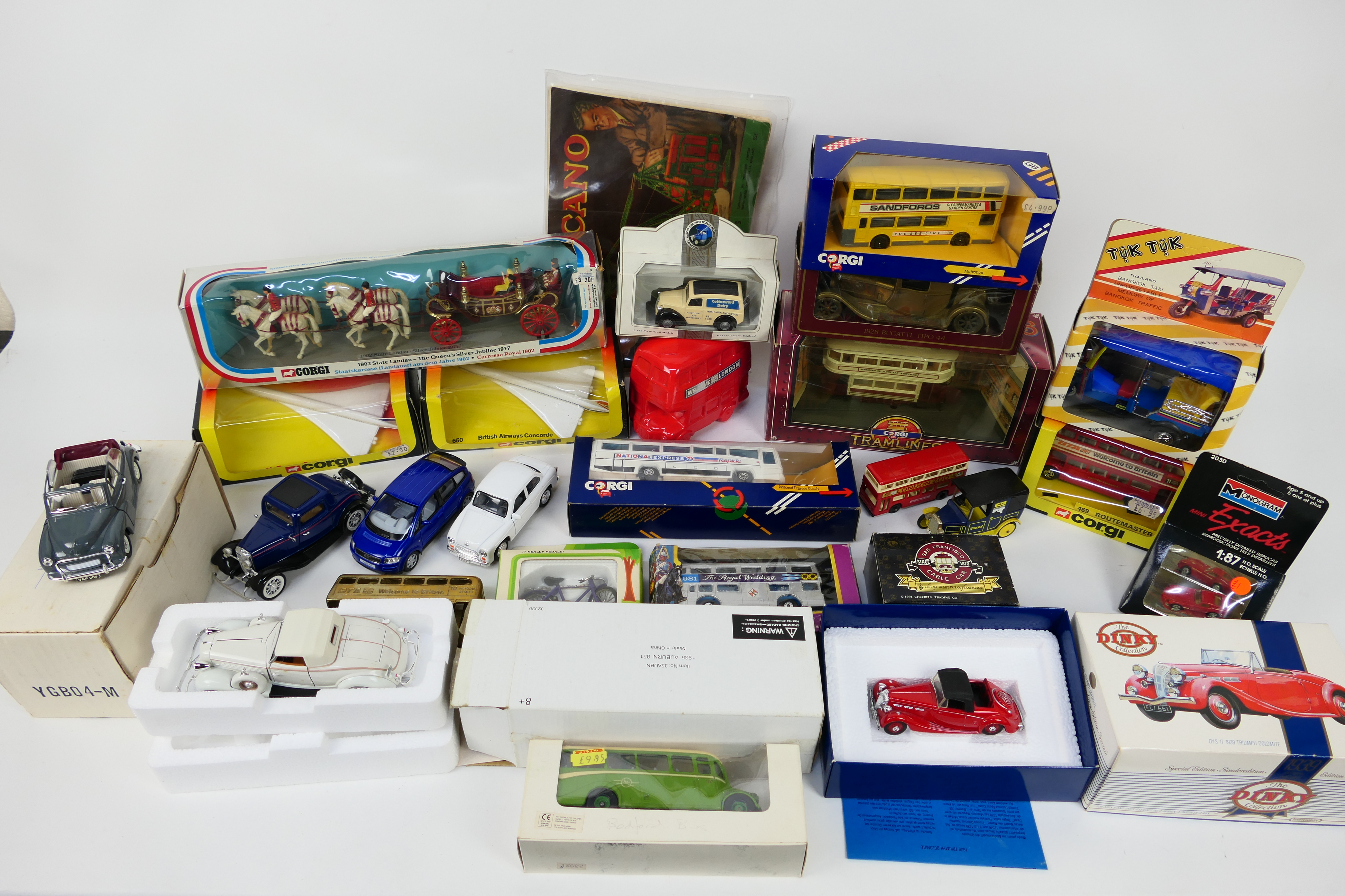 Corgi - Matchbox Dinky - Dinky Toys - Saico - Others - A mixed collection of predominately boxed