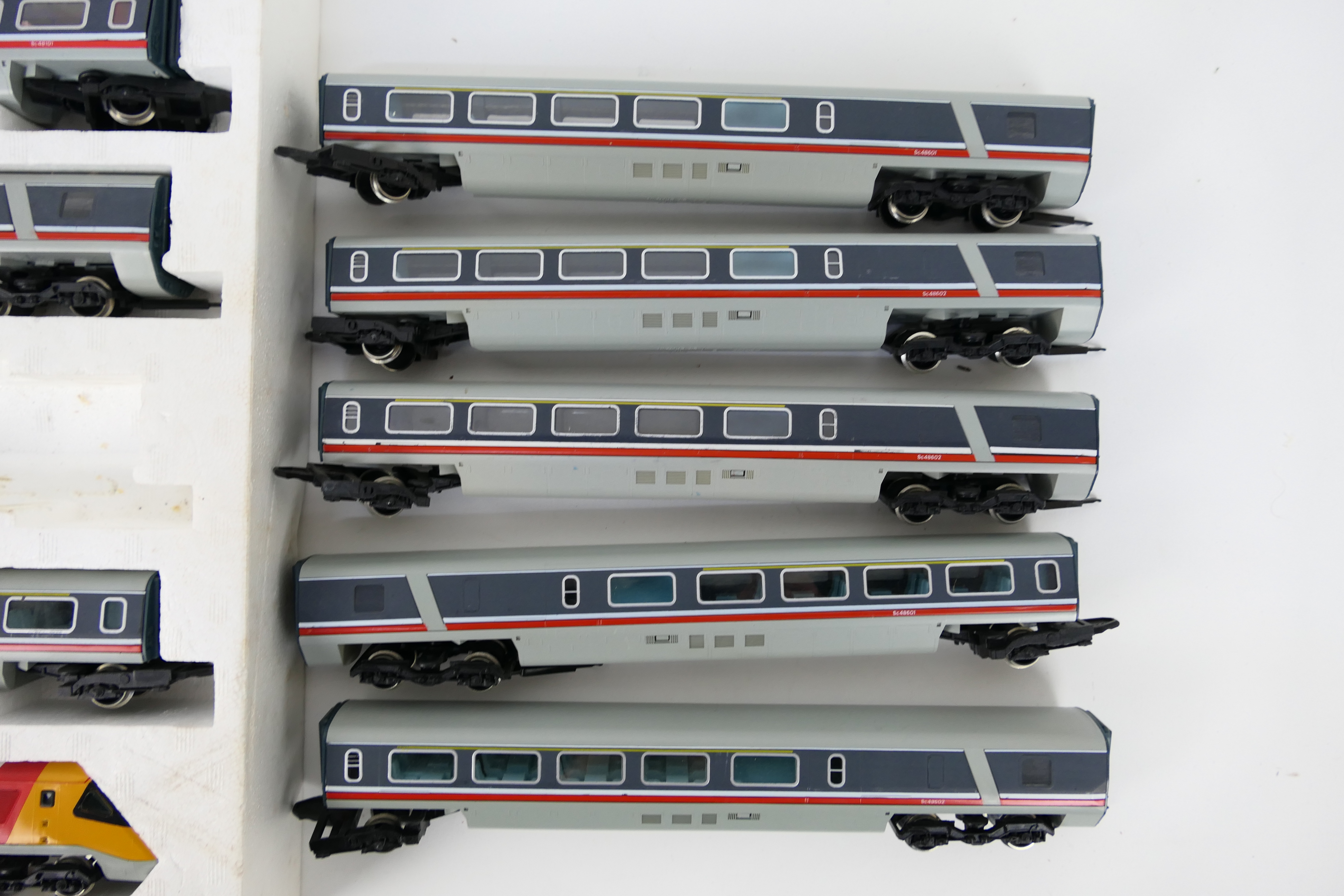 Hornby - A part boxed Hornby OO gauge Class 370 Advanced Passenger Train Pack with five loose APT - Image 2 of 2