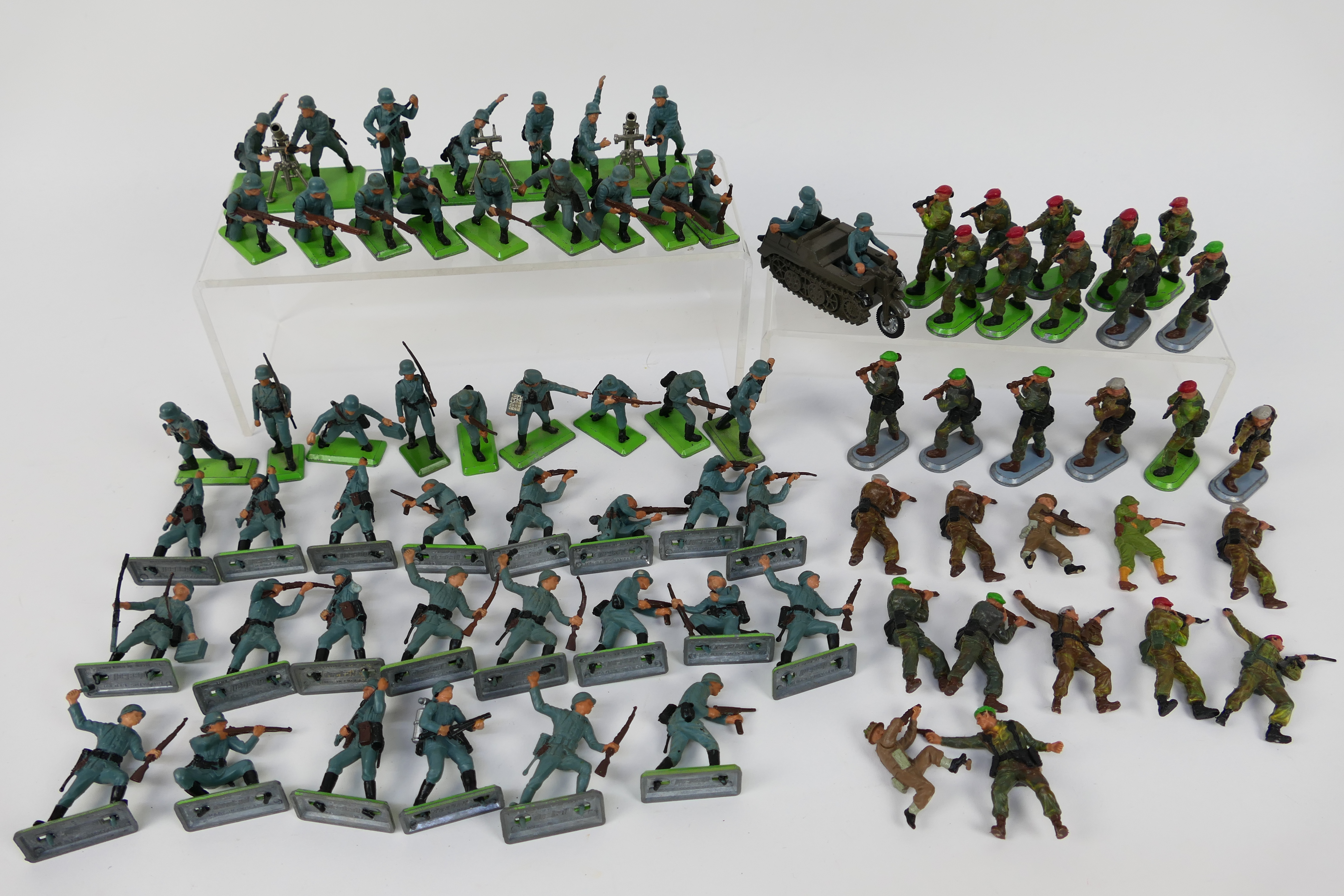 Britains Deetail - A collection of German and British Army soldiers including 41 x single German