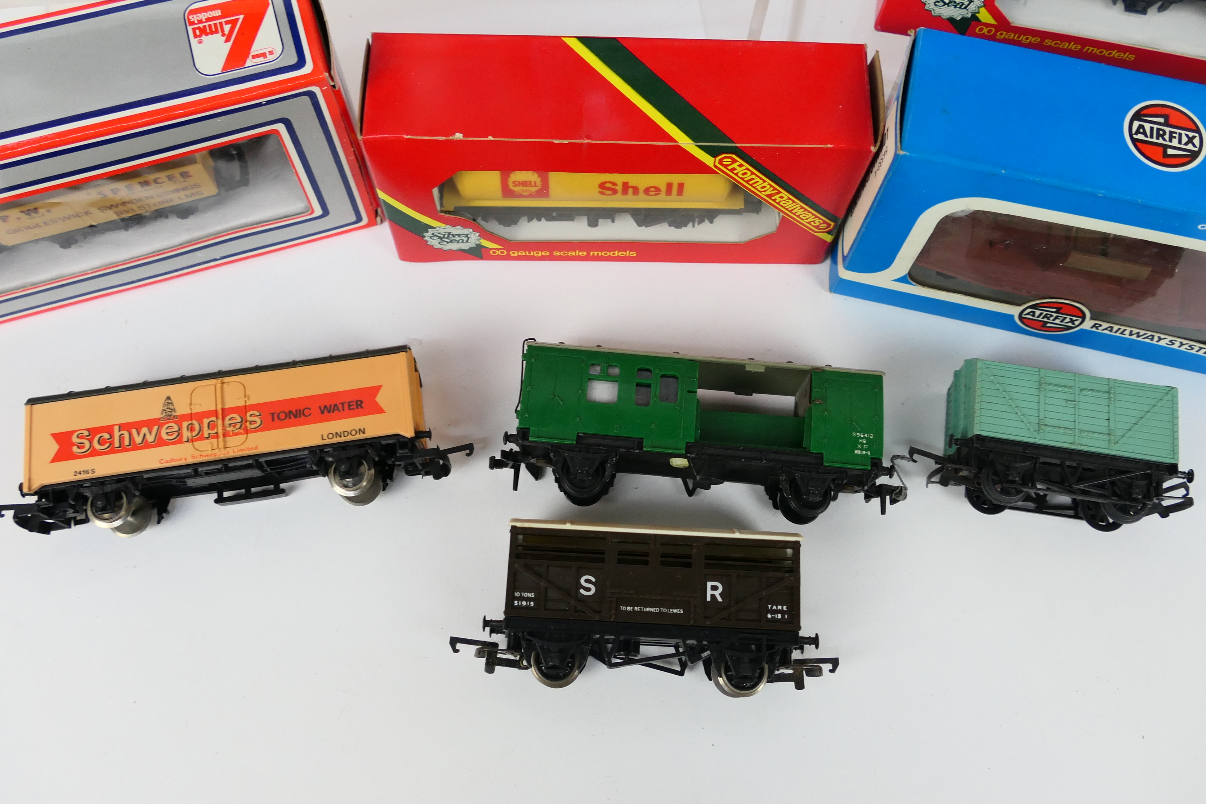 Hornby - Lima - Graham Farish - Airfix - A boxed OO gauge steam locomotive and 11 x boxed wagons - Image 4 of 4
