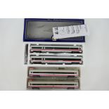 Lima - Fleischmann - A boxed rake of HO coaches.