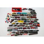 Bachmann - Peco - Lima - Wiking - Others - A large unboxed group of N gauge passenger and freight