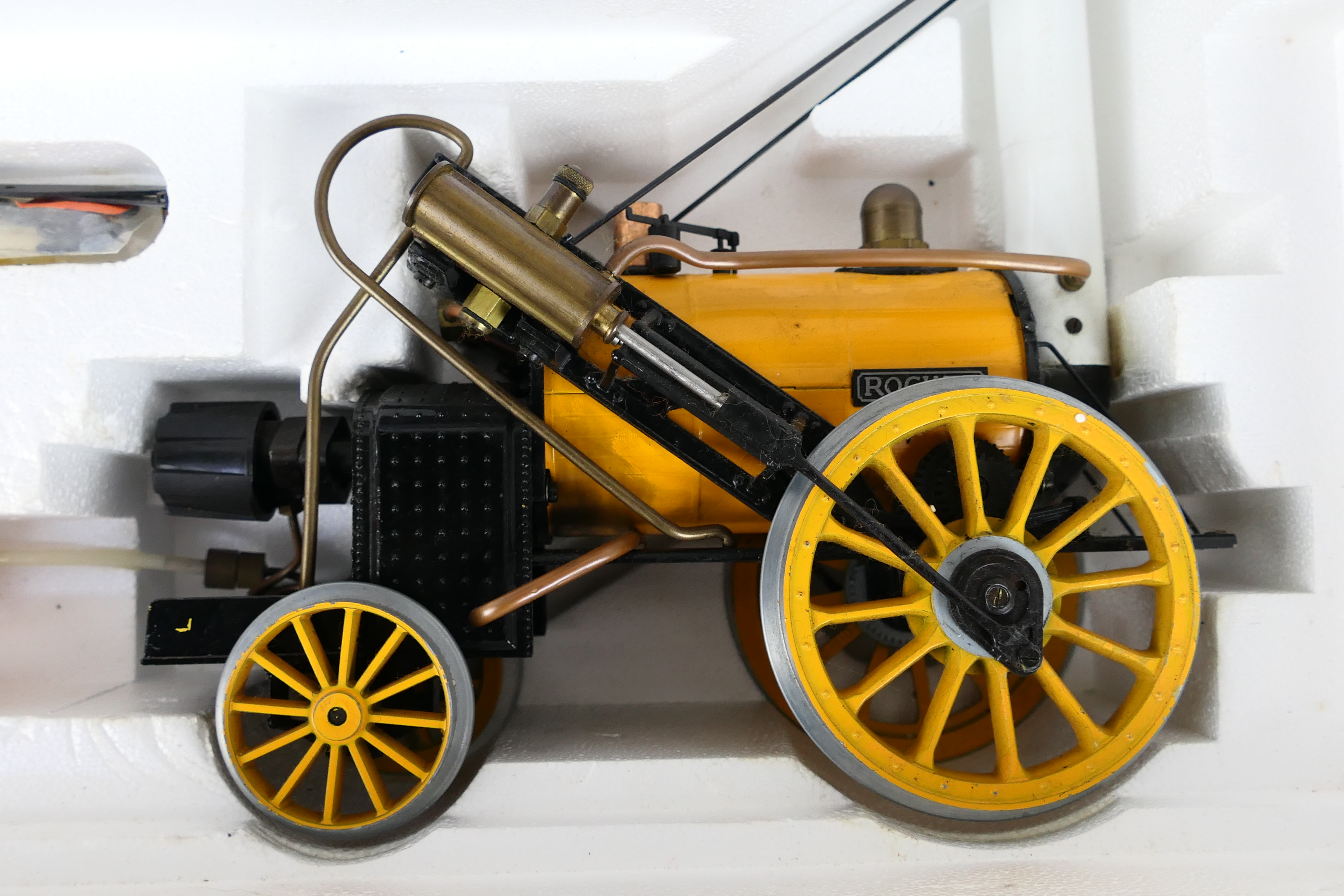 Hornby - A boxed Real Steam Stephensons Rocket in 3 1/2 inch gauge. # G100-9140. - Image 3 of 8