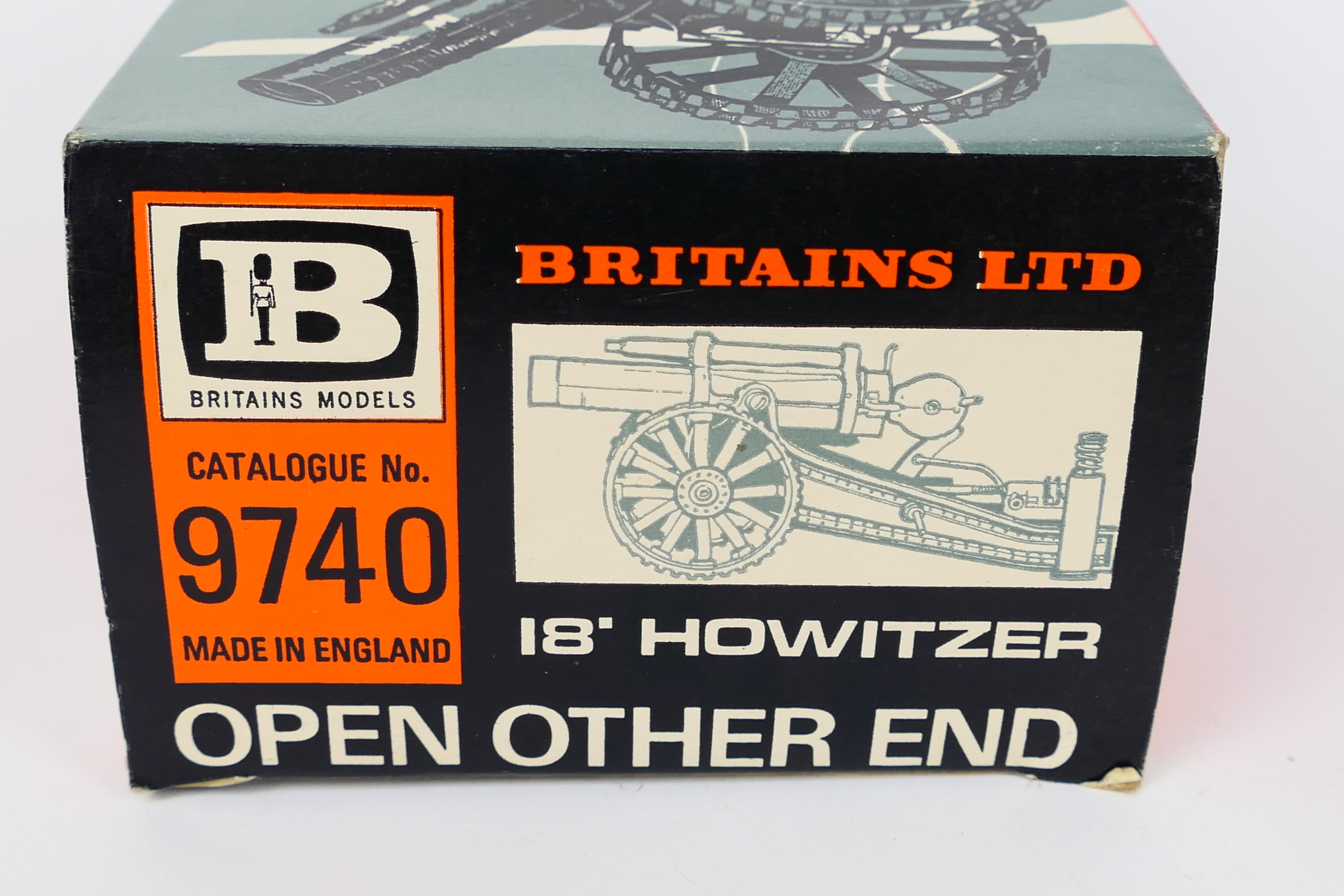 Britains - A boxed Britains #9740 18" Heavy Howitzer. - Image 5 of 6