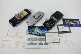 Franklin Mint - Three unboxed 1:24 scale diecast model cars from Franklin Mint.