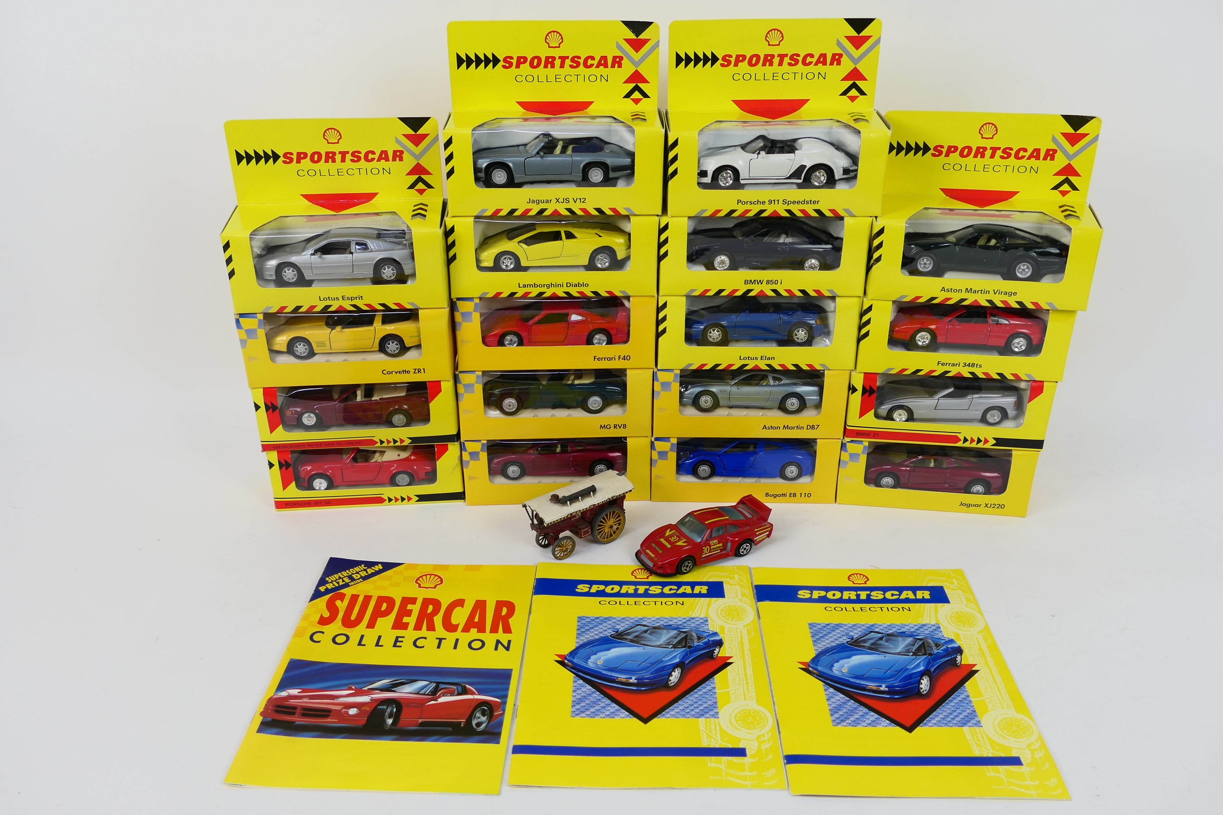 Maisto - 18 x boxed Shell sports car collection models including Porsche 911 Speedster,