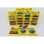 Maisto - 18 x boxed Shell sports car collection models including Porsche 911 Speedster,