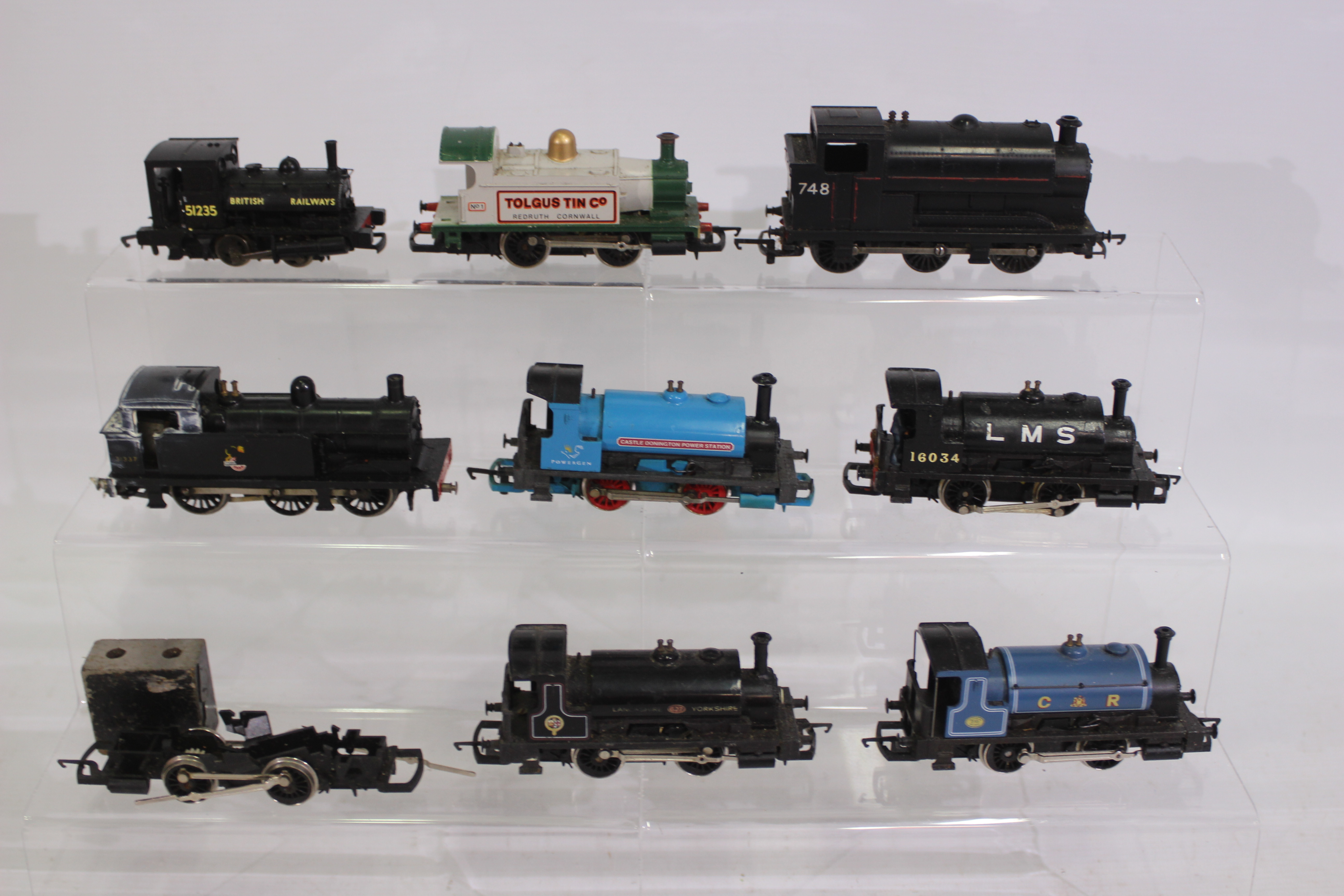 Hornby - 8 x unboxed OO gauge locomotives for spares or restoration including a BR 0-4-0 number - Image 7 of 7