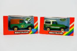 Britains - Two boxed 1:32 scale diecast model Land Rovers from Britains.