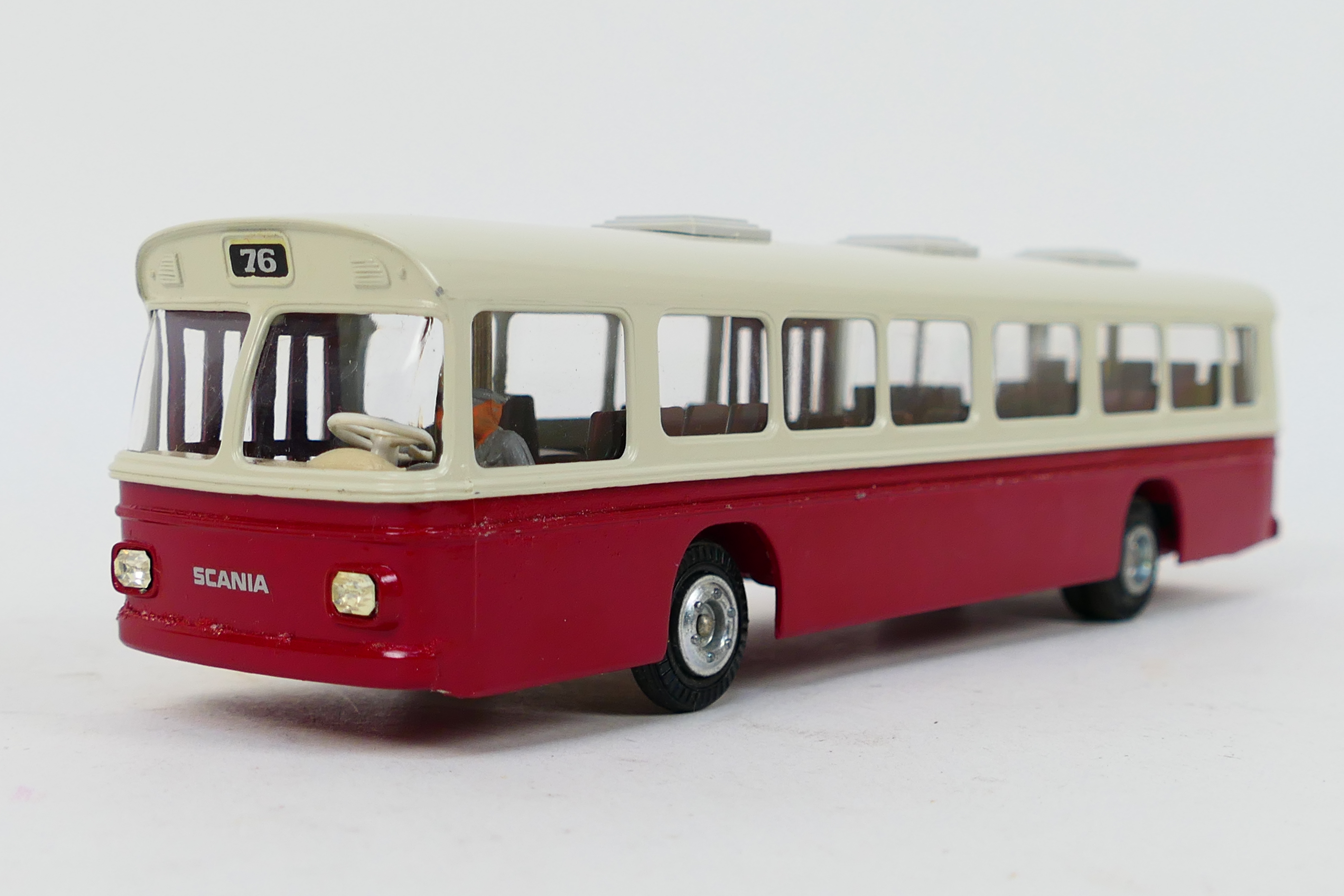 Tekno - A boxed Tekno #851 Scania CR76 diecast model bus. - Image 2 of 4