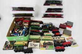 Minic - Airfix - Others A mixed collection of predominately unboxed and constructed model train,