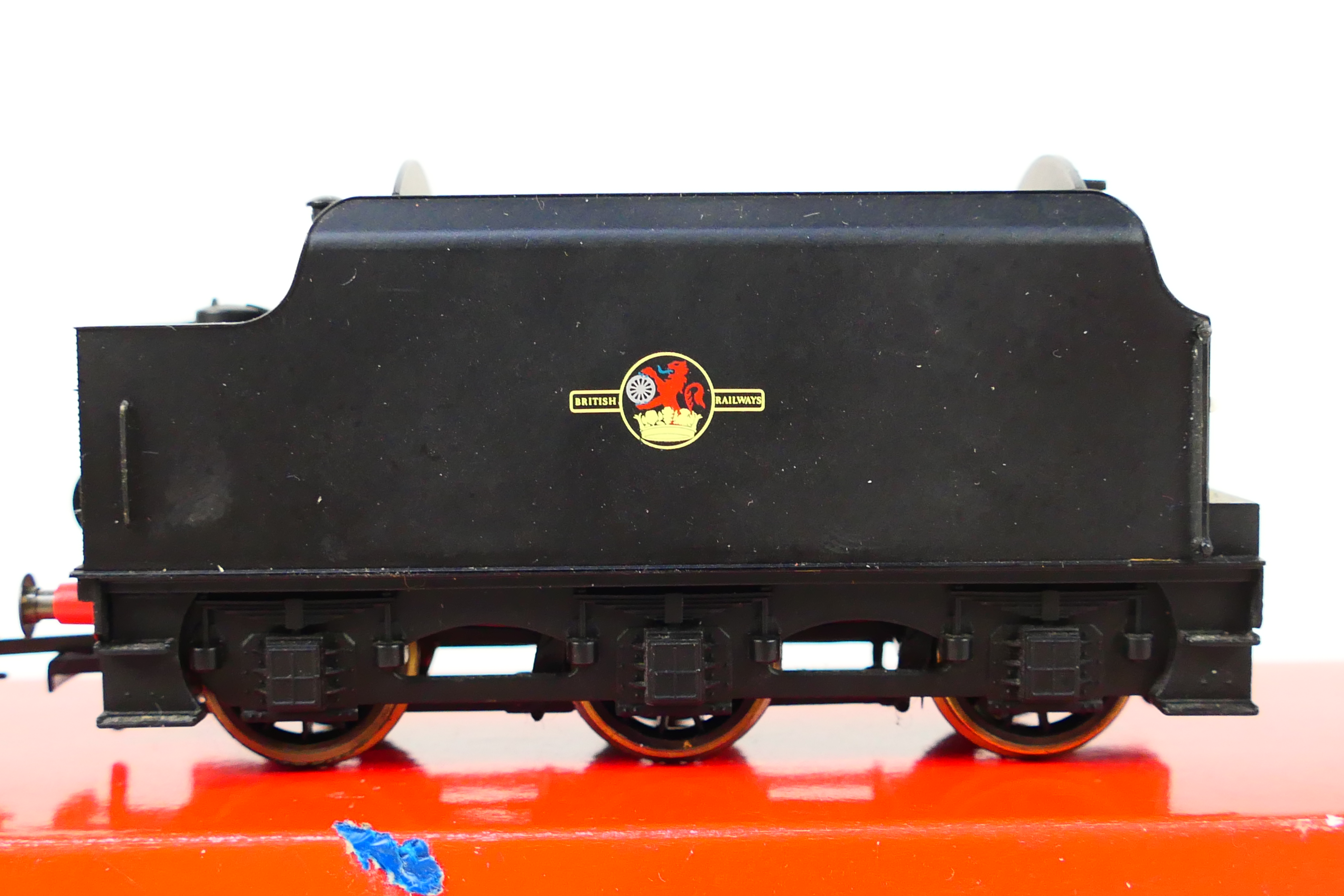 Hornby - A boxed OO gauge Super Detail Class 8F locomotive number 48151 # R2462. - Image 3 of 5