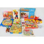Marx - Waddingtons - Disney - Victory - A collection of vintage toys and games including Tom &