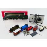 Hornby - 3 x unboxed OO gauge locomotives and rolling stock including 4-6-2 Class A4 Mallard number