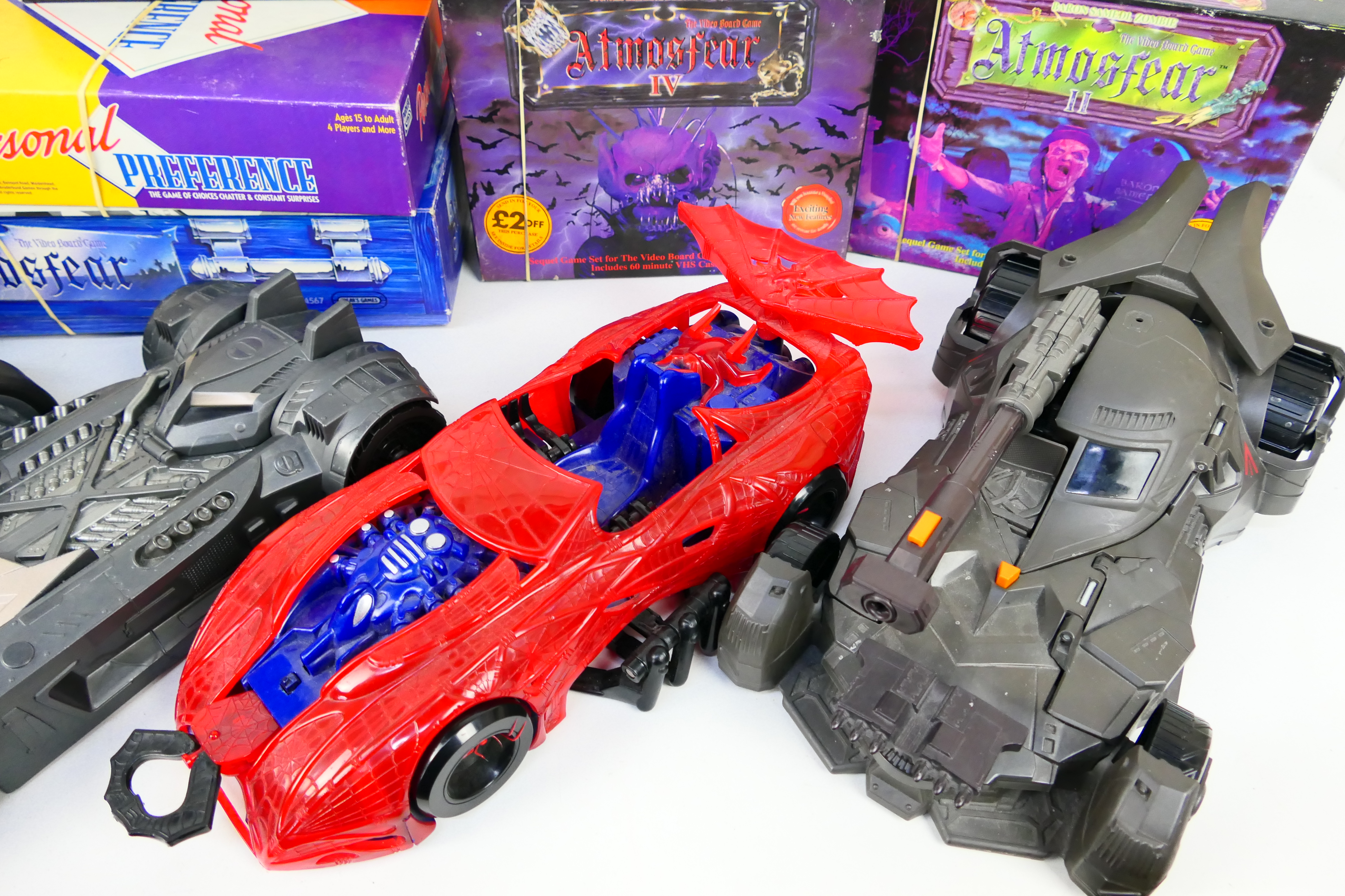 DC Comics, Marvel, Spear's Games, Parker - 5 x modern Bat mobile vehicles and 1 x figure, - Image 3 of 5