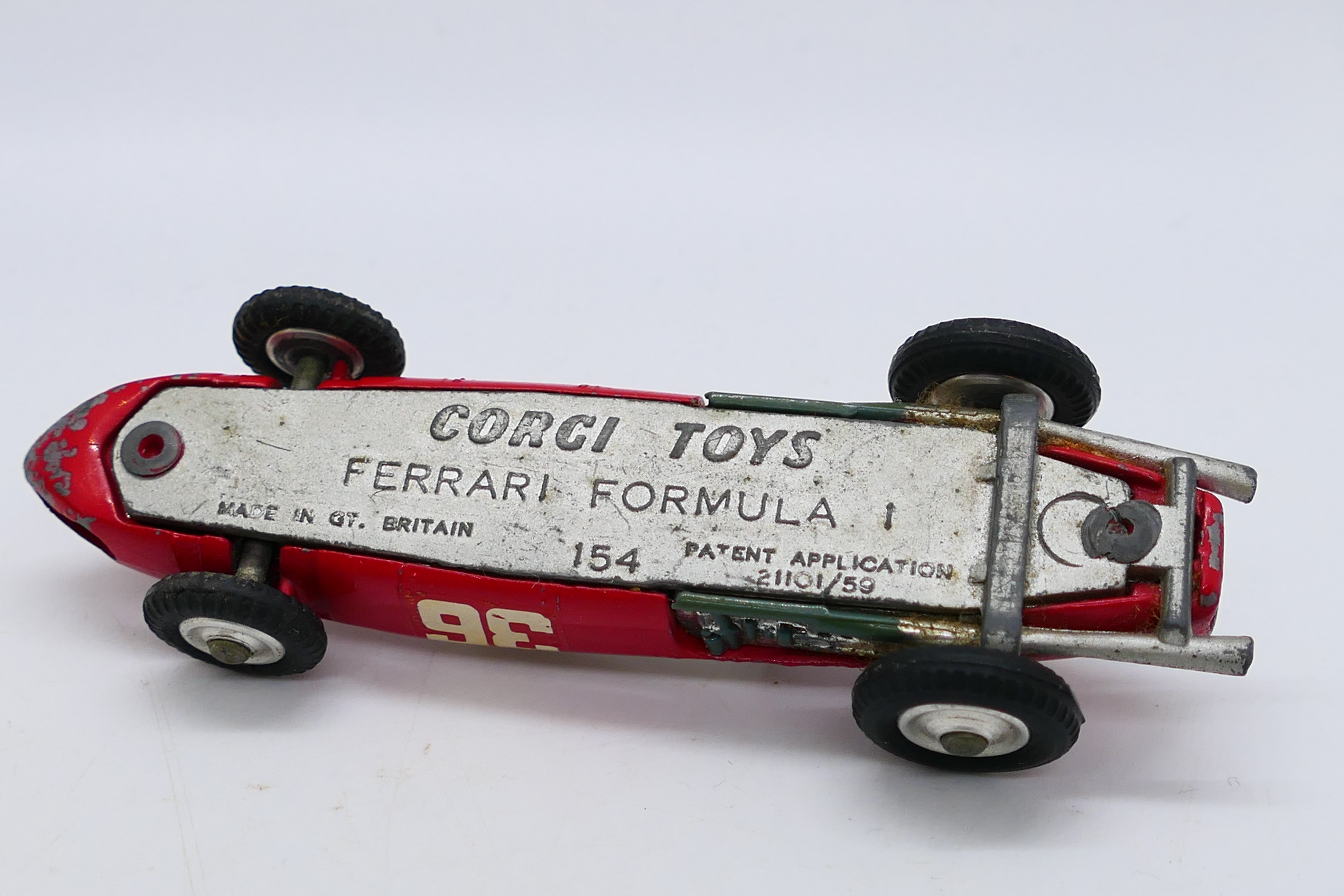 Corgi - A boxed Ferrari Formula 1 Grand Prix racing car in red # 154. - Image 5 of 6