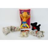 Newfeld - Sooty - Others - A group of vintage toys.