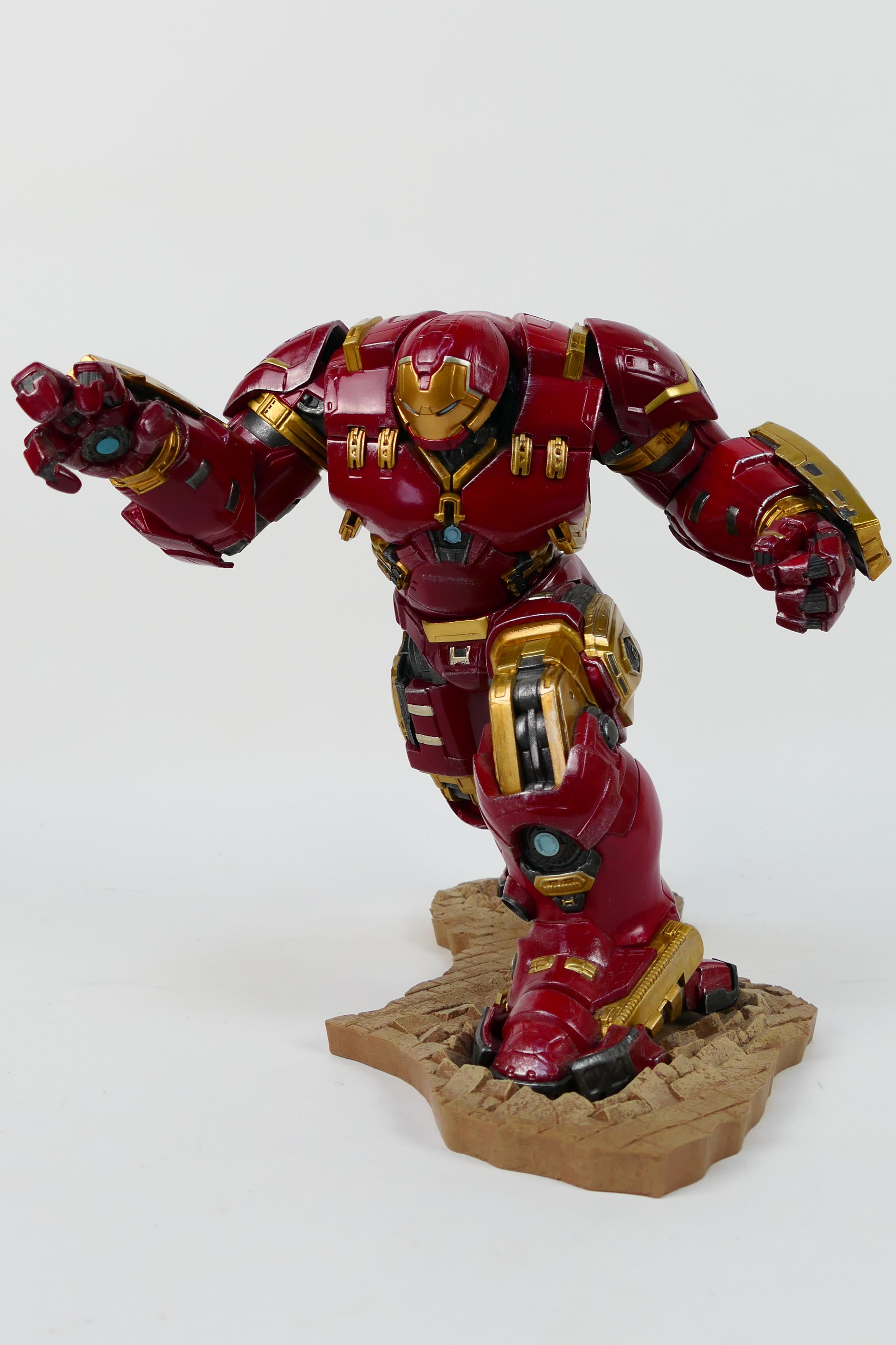 Kotobukiya - Marvel - A boxed Avengers Age Of Ultron Hulkbuster pre painted model kit statue in - Image 2 of 5