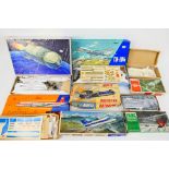 VEB KVZ - Airfix - frog - Others - Eight boxed plastic model kits.