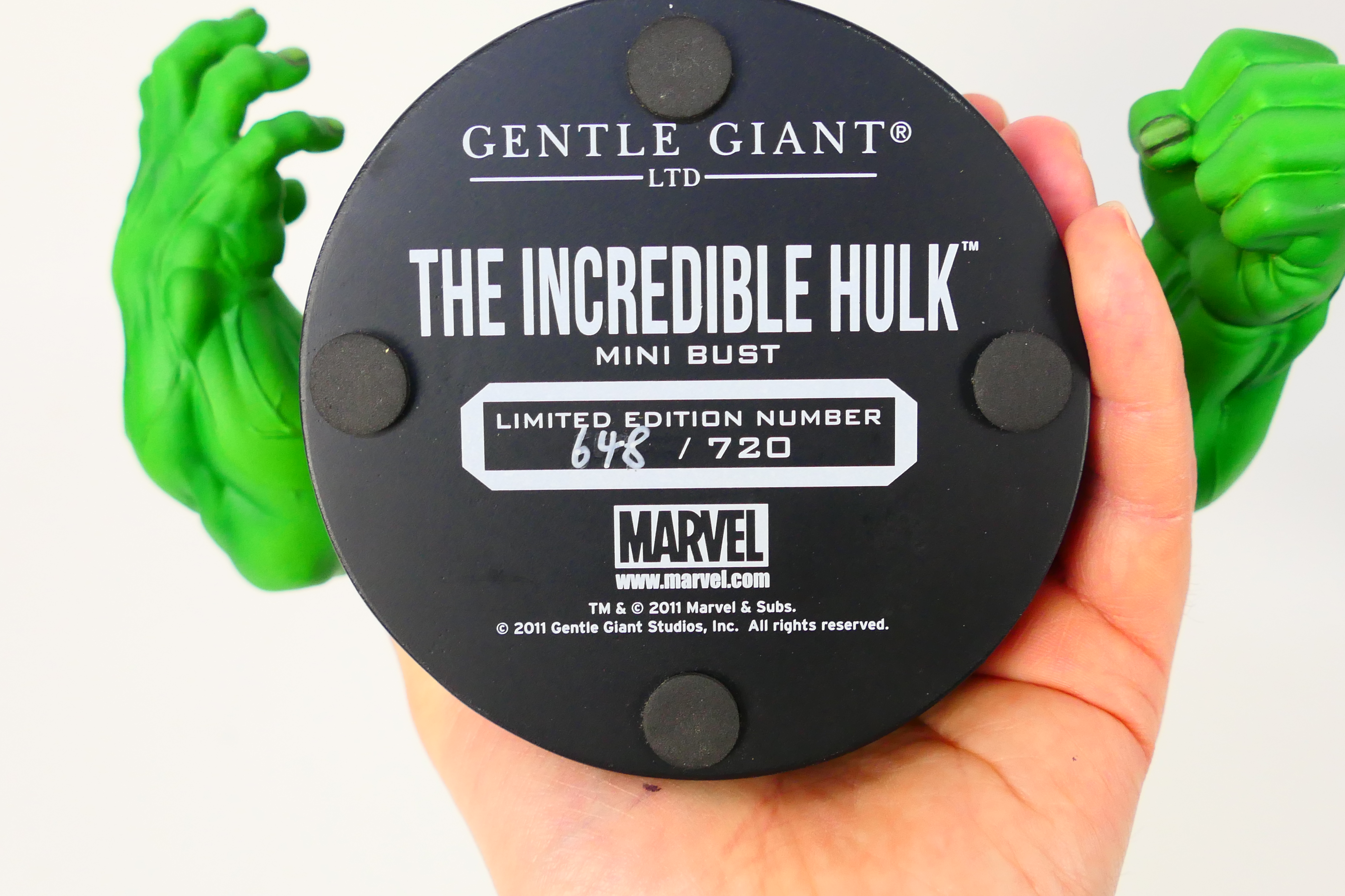 Gentle Giant Ltd - Marvel - A limited edition The Incredible Hulk 7.5 inch mini bust. - Image 5 of 6