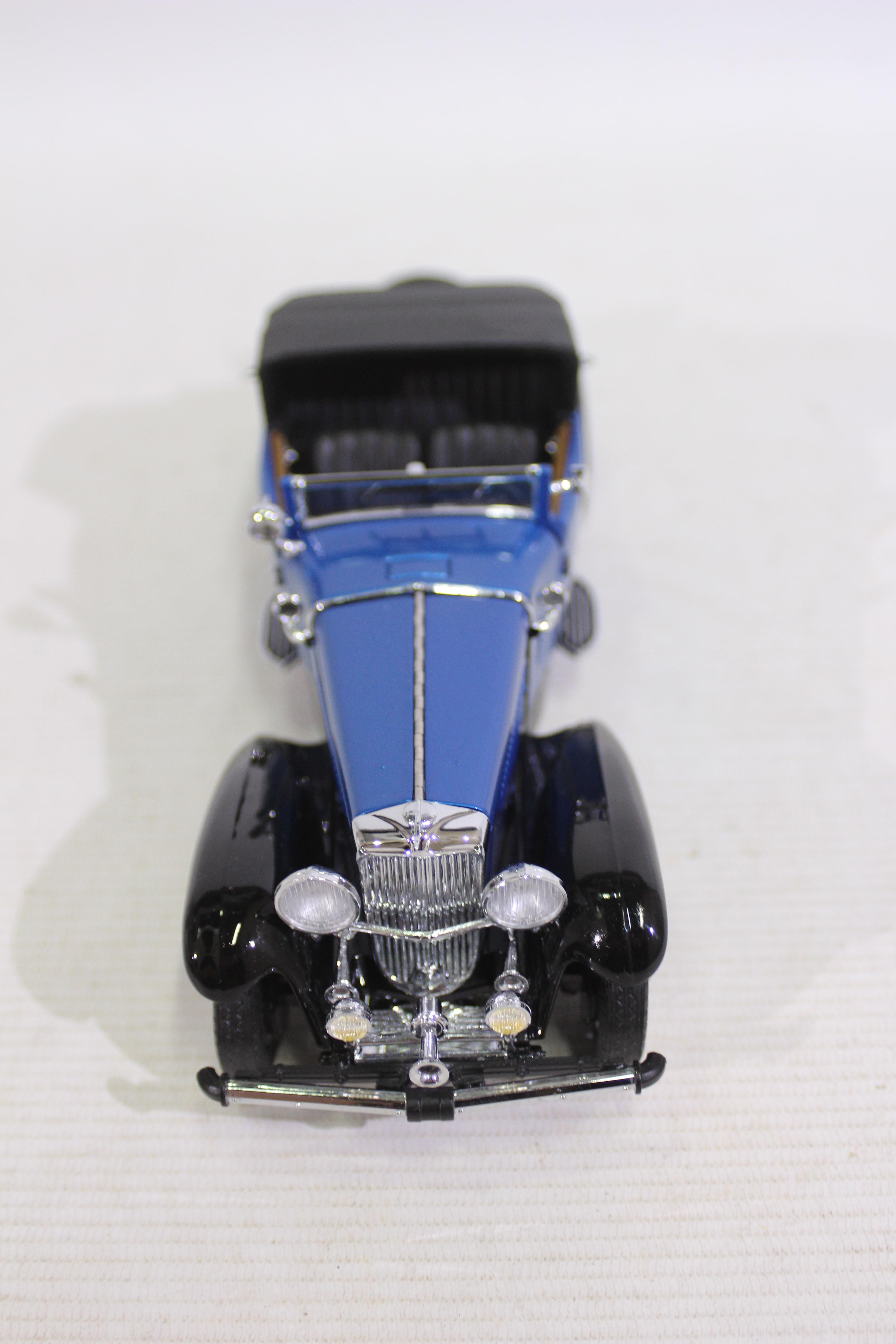 Franklin Mint - A 1933 Duesenberg J Victoria in 1:24 scale. - Image 3 of 6