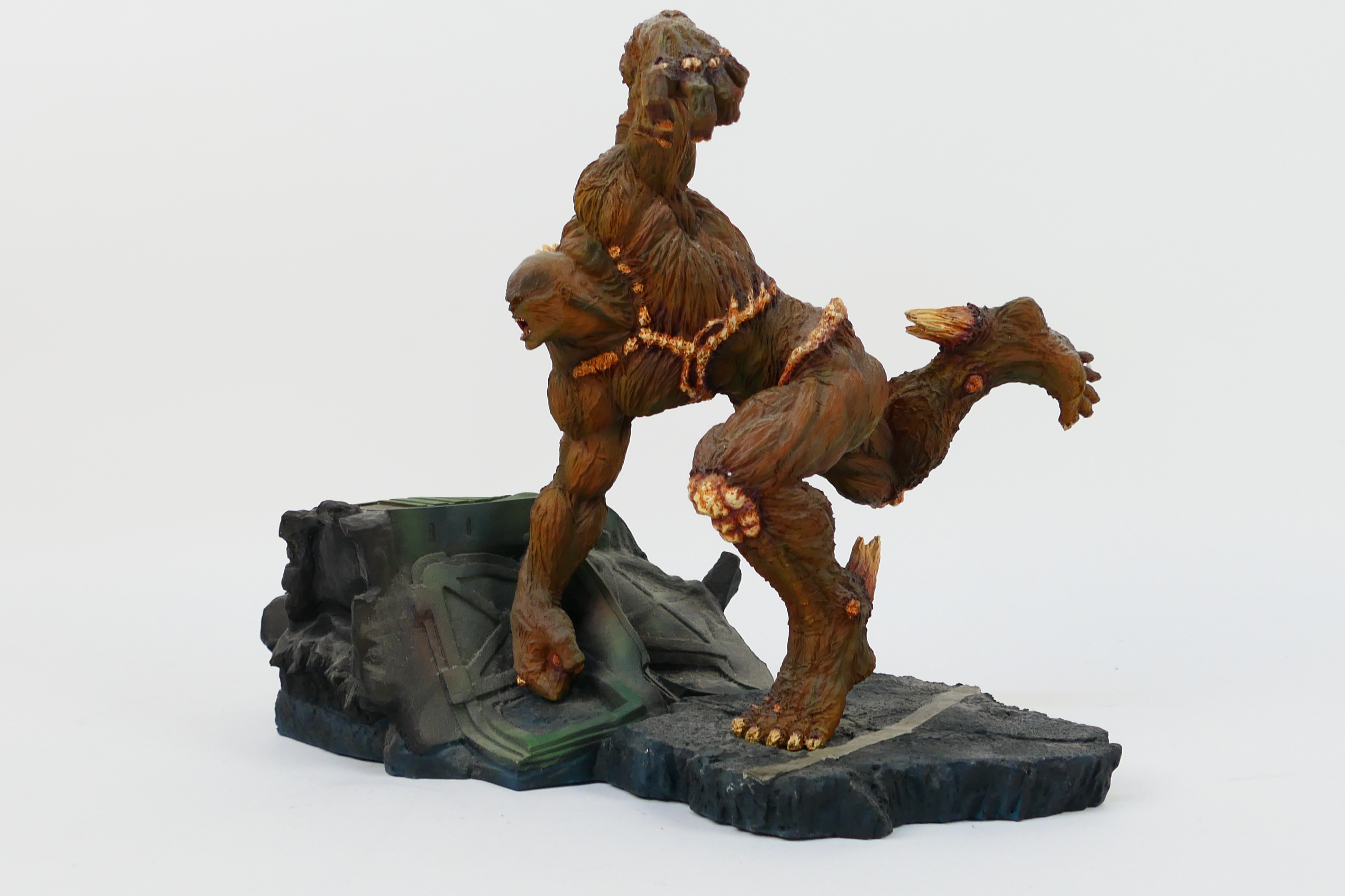 Kotobukiya - Marvel - A boxed limited edition The Incredible Hulk Abomination fine art statue - Image 5 of 6