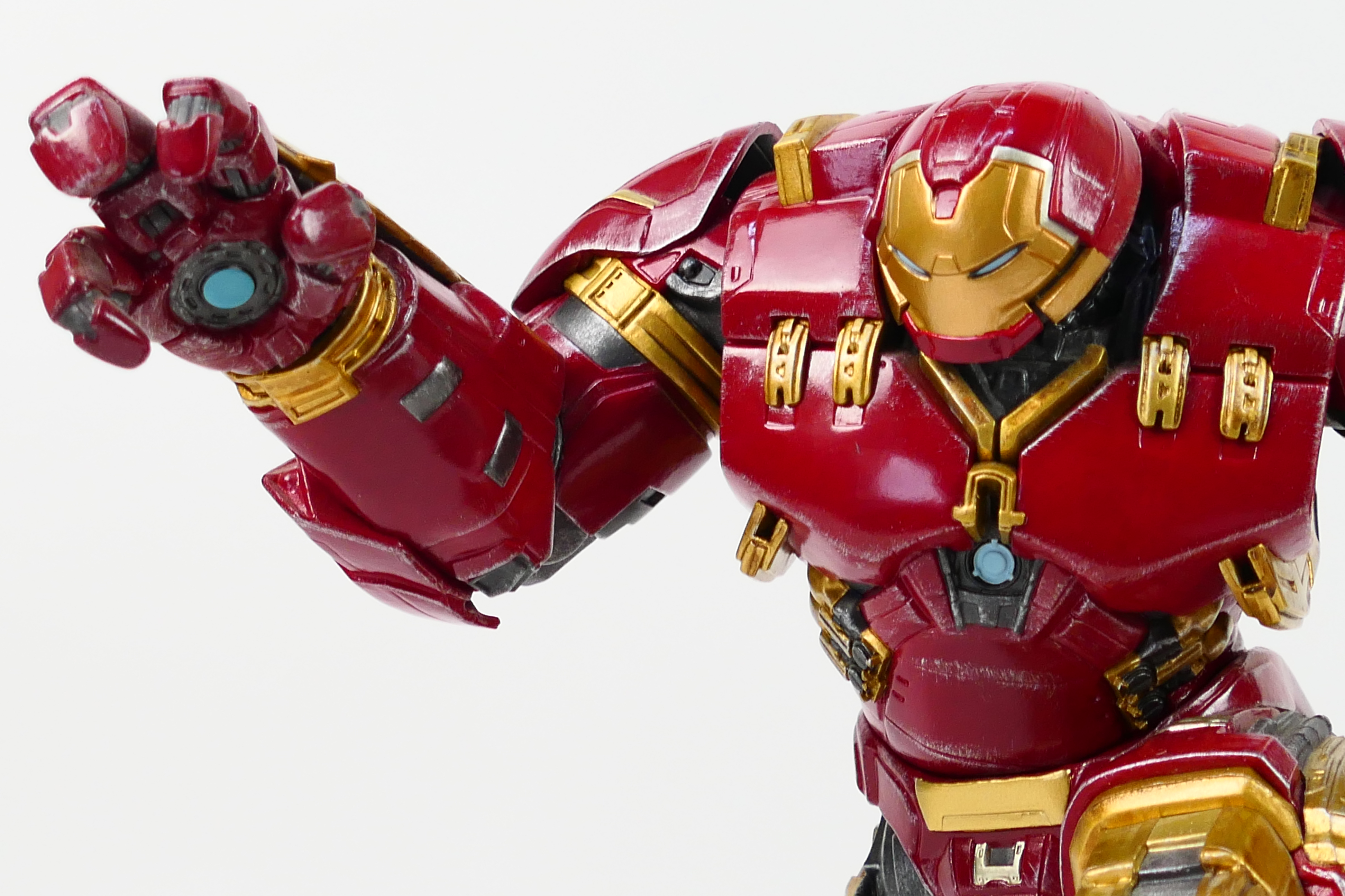 Kotobukiya - Marvel - A boxed Avengers Age Of Ultron Hulkbuster pre painted model kit statue in - Image 3 of 5