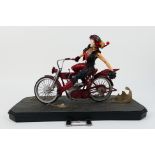 DC Collectibles - Harley Quinn - A limited edition Gotham City Garage Harley Quinn on motorcycle