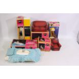 Sindy - Pedigree - 5 x boxed Sindy household items - Lot includes a #44550 Wall Oven.