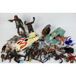 Neca - Disney - Jakks - Kenner - Hasbro - Others - An unboxed collection of action figures and