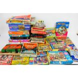 Waddingtons - William Ellis - Other - Over 30 vintage cardboard jigsaw puzzles in a variety of
