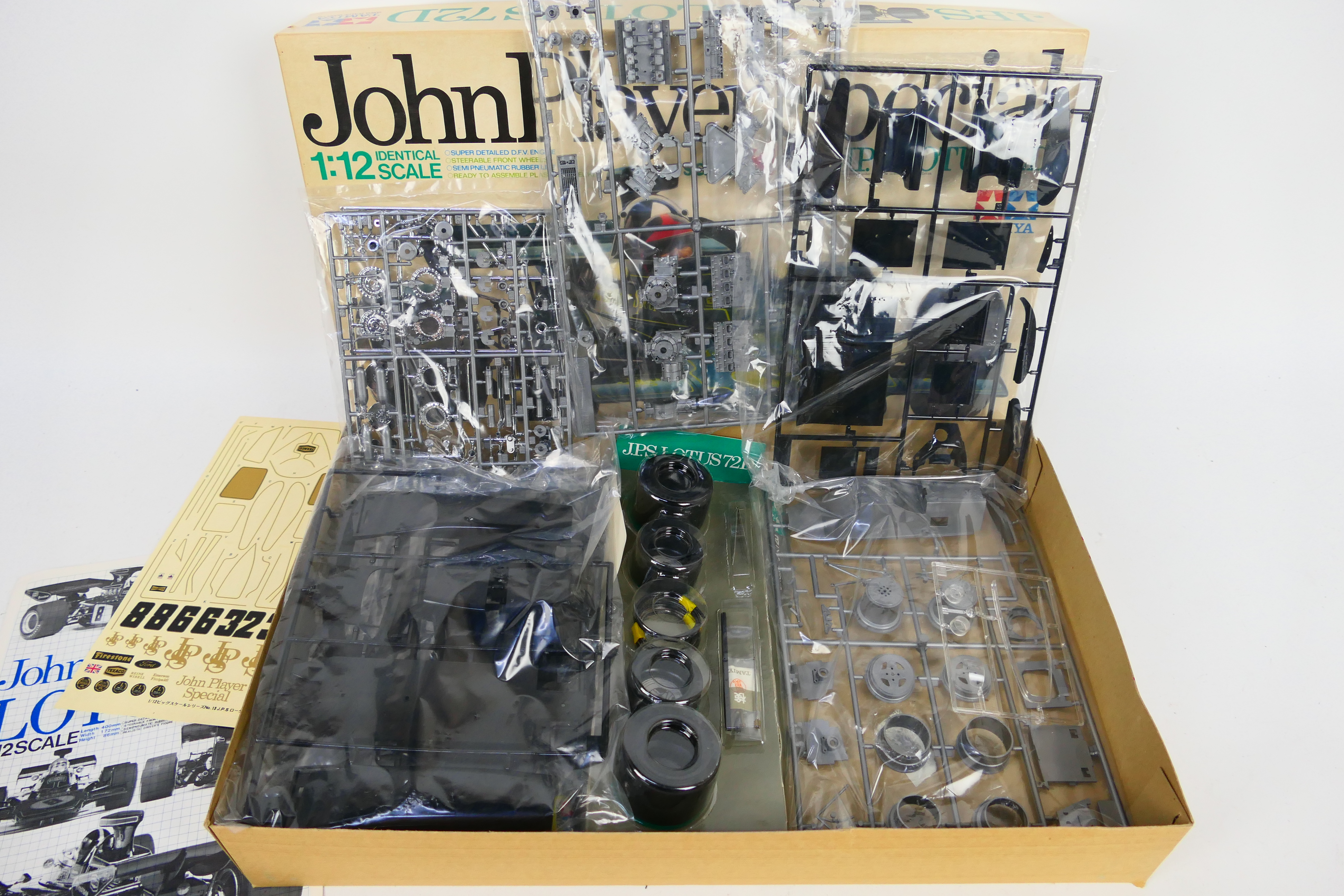 Tamiya - A boxed unmade John Player Special Lotus 72D in 1:12 scale # BS1213 Released in 1972. - Image 2 of 2